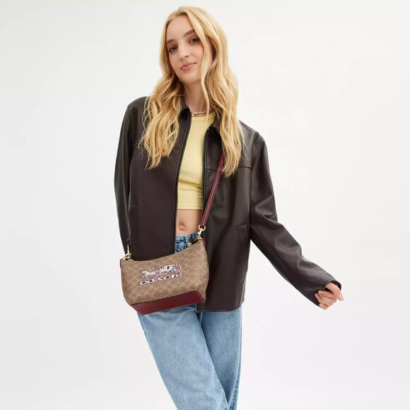 Coach CX588 Zip Top Shoulder Bag In Signature Canvas w/ Horse & Carriage SEALED - Picture 2 of 12